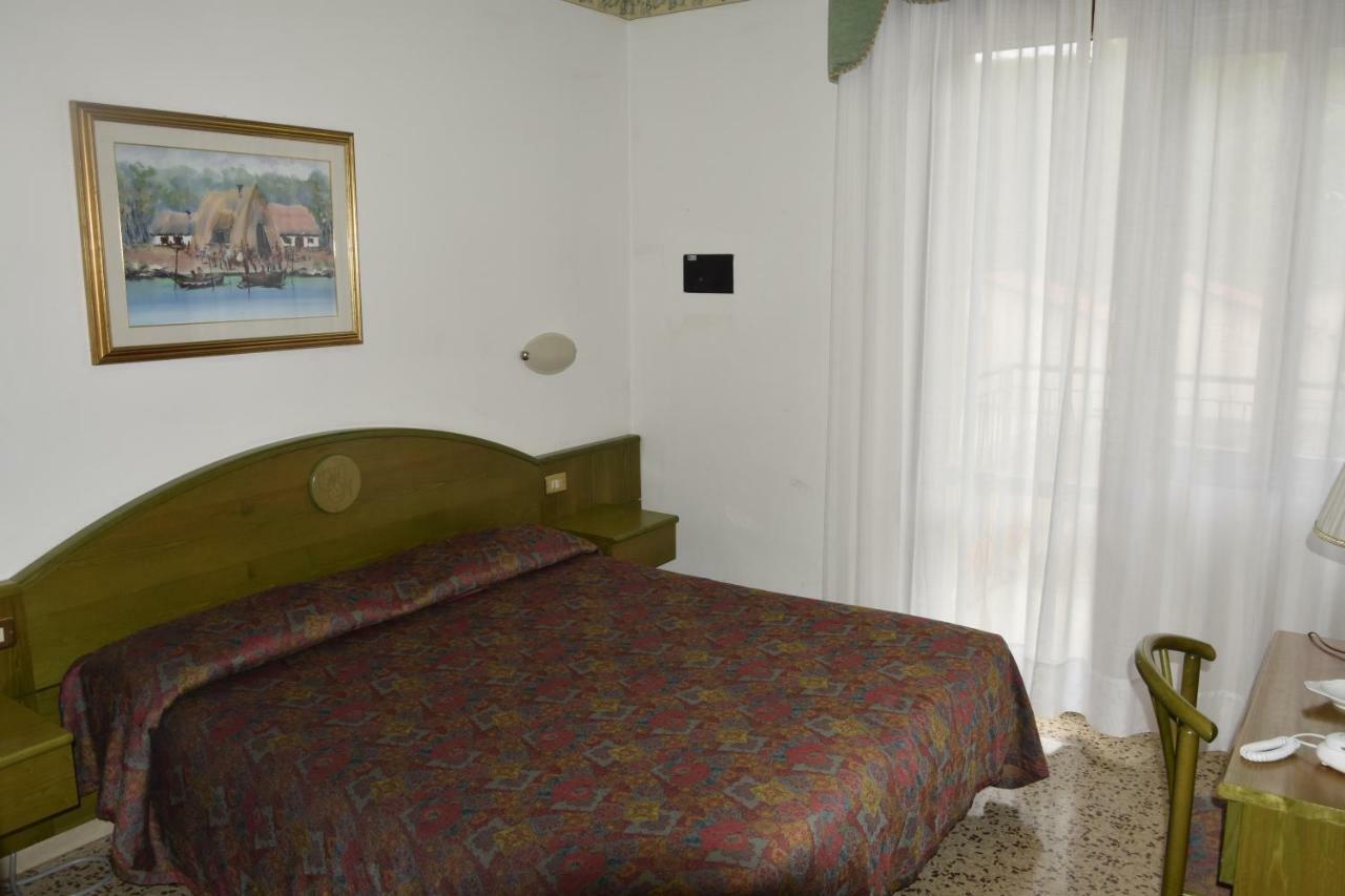 Hotel Marilù Eraclea Mare Extérieur photo